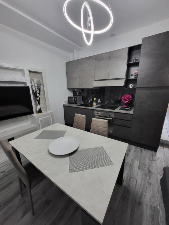 Appartamento Residenza Giulia Brescia Esterno foto